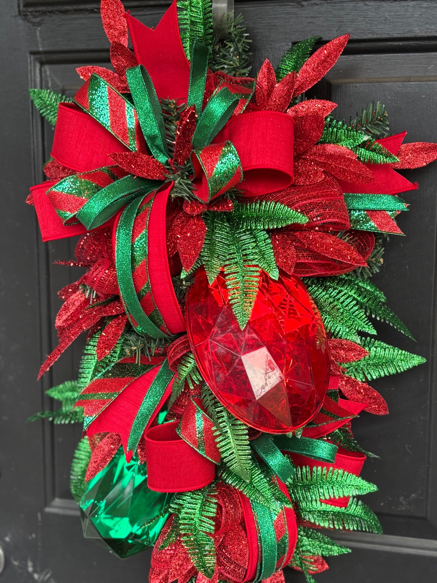 Enchanted Holiday Jewel Swag