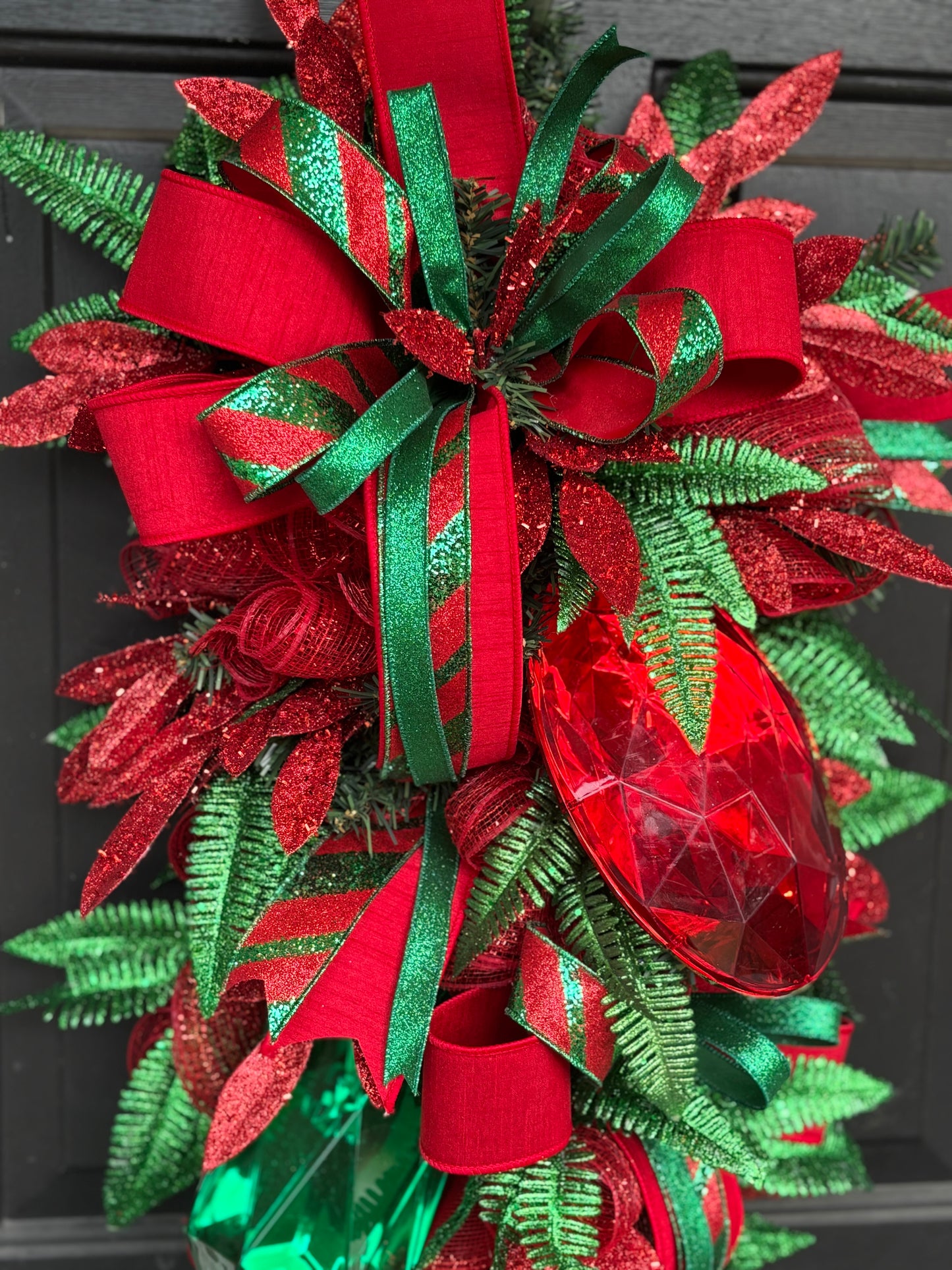 Enchanted Holiday Jewel Swag