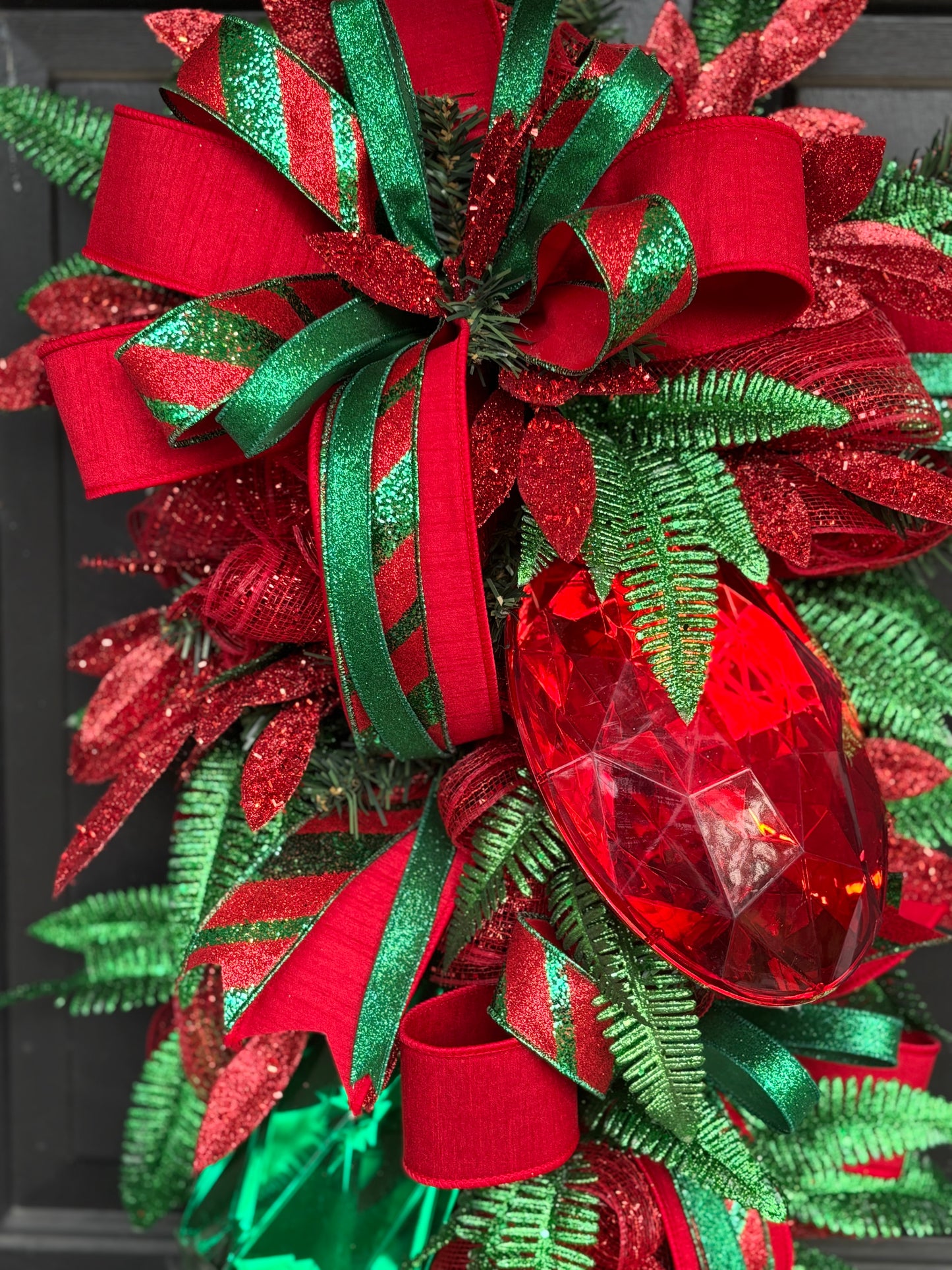 Enchanted Holiday Jewel Swag
